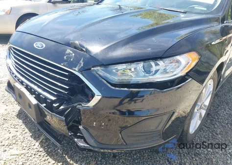 2020 Ford Fusion Se z USA, uszkodzony, nr VIN 3FA6P0HD7LR161601